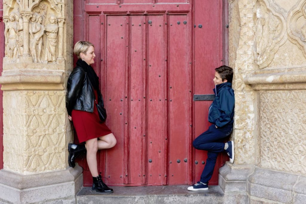 Séance photo mère fils cathédrale