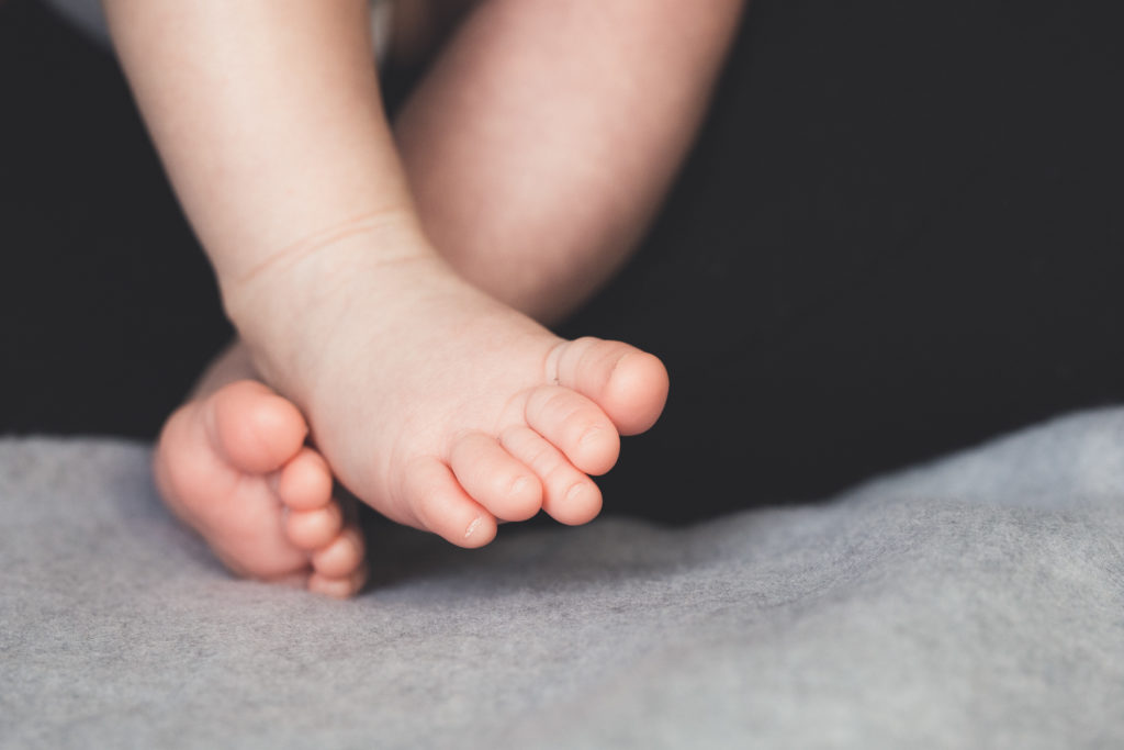 l'arrivée de Mademoiselle J pieds