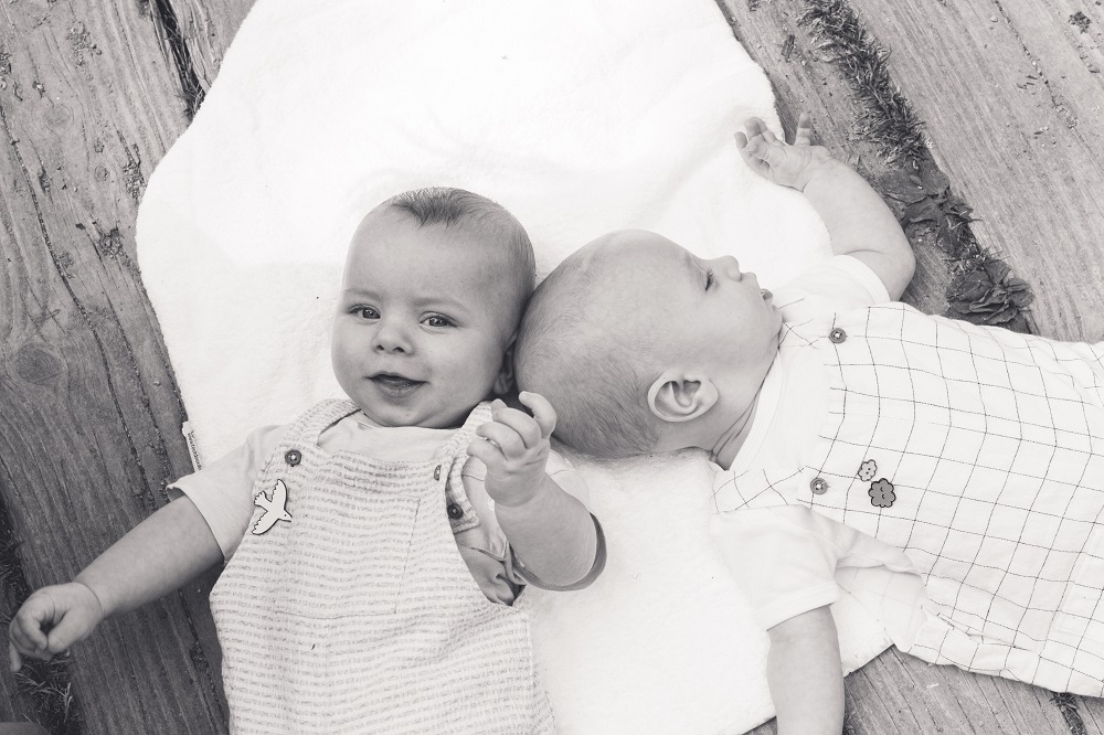 Séance photo nouveau-nés avec des jumeaux Anne D. Lefèvre Photographe Amiens